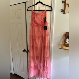 Lulus pink tulle strapless dress. Size small. New with tags.